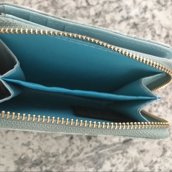 NWOT Bebe small wallet - Picture 3 of 6